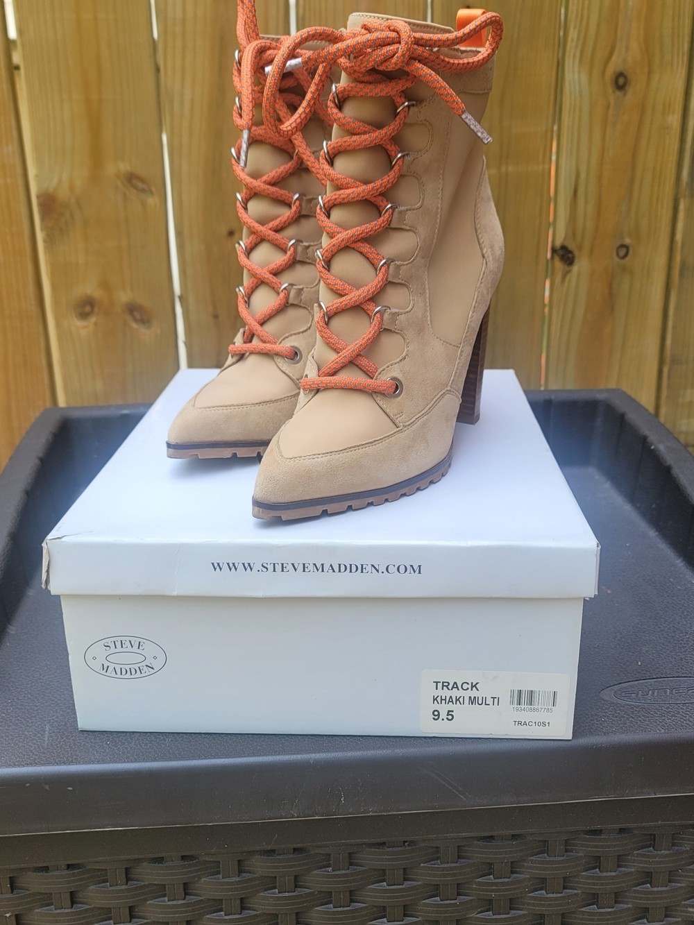 Steve Madden Track Khaki Multi Pointed Toe Lace-Up Block Heel Ankle Boots 9.5